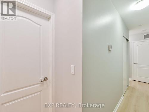 8 - 68 Winston Park Boulevard S, Toronto (Downsview-Roding-Cfb), ON - Indoor Photo Showing Other Room