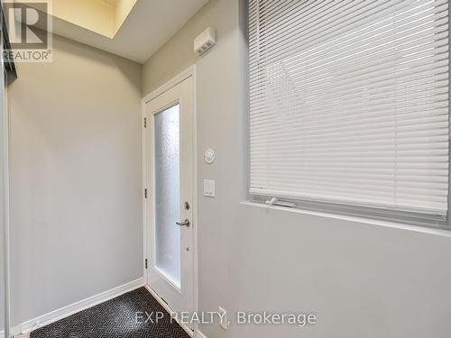 8 - 68 Winston Park Boulevard S, Toronto (Downsview-Roding-Cfb), ON - Indoor Photo Showing Other Room