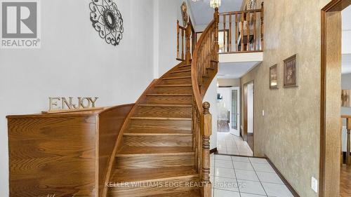 21 Haskins Court, Hamilton (Red Hill), ON - Indoor Photo Showing Other Room