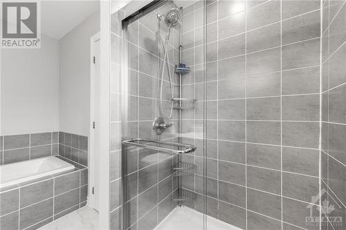 2490 Waterlilly Way, Ottawa, ON - Indoor Photo Showing Bathroom