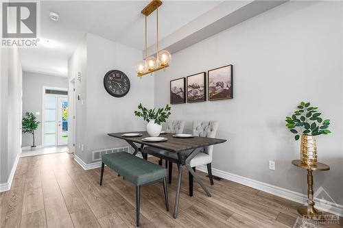 2490 Waterlilly Way, Ottawa, ON - Indoor Photo Showing Dining Room