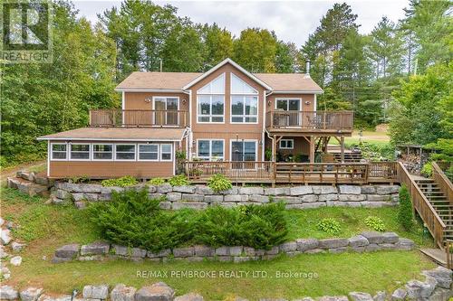 26 Clark'S Landing Lane, Laurentian Hills, ON - Outdoor