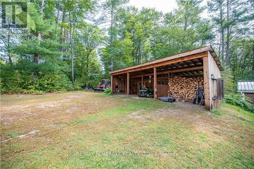 26 Clark'S Landing Lane, Laurentian Hills, ON - Outdoor