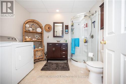 26 Clark'S Landing Lane, Laurentian Hills, ON - Indoor Photo Showing Bathroom