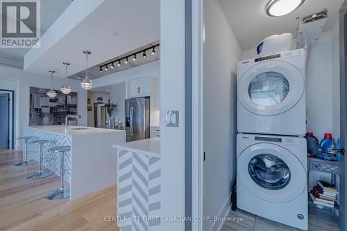 2306 - 505 Talbot Street, London, ON - Indoor Photo Showing Laundry Room