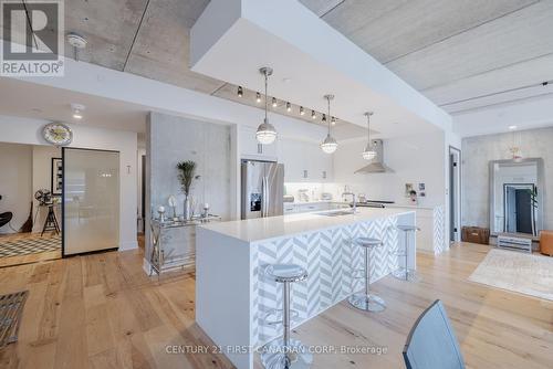 2306 - 505 Talbot Street, London, ON - Indoor Photo Showing Kitchen With Upgraded Kitchen