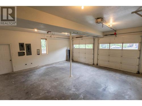 5005 Cole Avenue, Terrace, BC - Indoor Photo Showing Garage