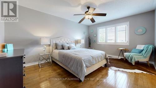 25 D'Eva Drive, Vaughan, ON - Indoor Photo Showing Bedroom