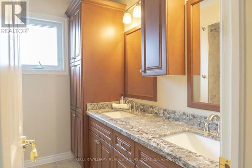 45 Panorama Crescent, Brampton, ON - Indoor Photo Showing Bathroom