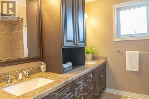 45 Panorama Crescent, Brampton, ON - Indoor Photo Showing Bathroom