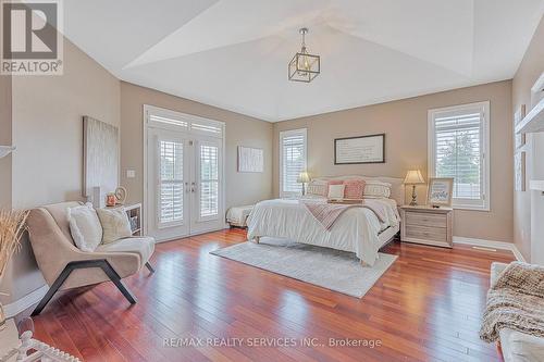 9 Garden Wood Avenue, Caledon, ON - Indoor Photo Showing Bedroom