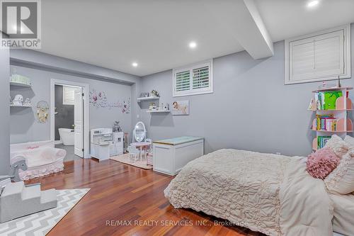 9 Garden Wood Avenue, Caledon, ON - Indoor Photo Showing Bedroom