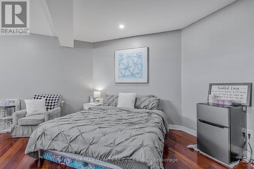 9 Garden Wood Avenue, Caledon, ON - Indoor Photo Showing Bedroom