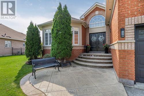 9 Garden Wood Avenue, Caledon, ON - Outdoor