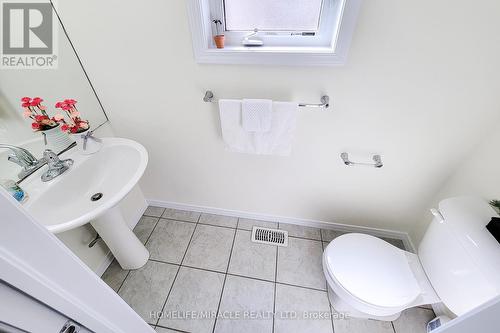 482 Woodbine Avenue, Kitchener, ON - Indoor Photo Showing Bathroom