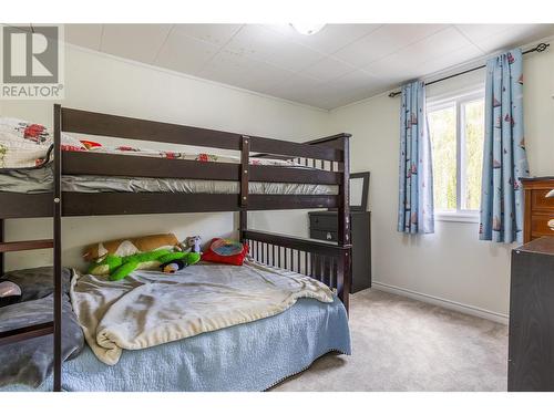 4132 Crozier Road, Spallumcheen, BC - Indoor Photo Showing Bedroom