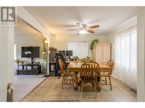 4132 Crozier Road, Spallumcheen, BC - Indoor Photo Showing Dining Room