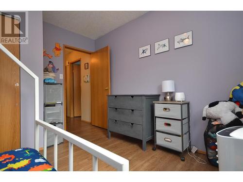 5787 Tuktakamin Road, Falkland, BC - Indoor Photo Showing Bedroom