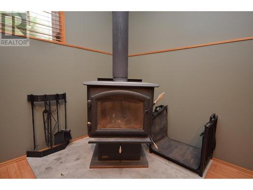 5787 Tuktakamin Road, Falkland, BC - Indoor With Fireplace