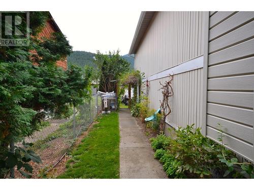 5787 Tuktakamin Road, Falkland, BC - Outdoor