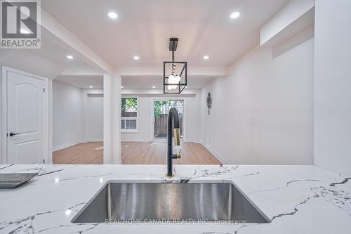 20 - 3460 South Millway, Mississauga (Erin Mills), ON - Indoor Photo Showing Kitchen