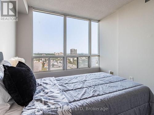 1101 - 115 Hillcrest Avenue E, Mississauga, ON - Indoor Photo Showing Bedroom