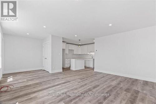 203 - 15 Arthur Street, Cramahe (Colborne), ON - Indoor Photo Showing Kitchen