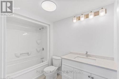 203 - 15 Arthur Street, Cramahe (Colborne), ON - Indoor Photo Showing Bathroom