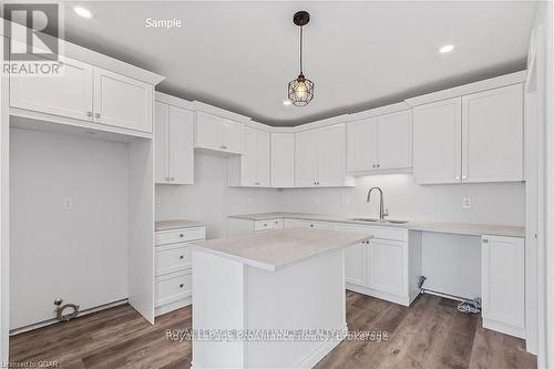 203 - 15 Arthur Street, Cramahe (Colborne), ON - Indoor Photo Showing Kitchen