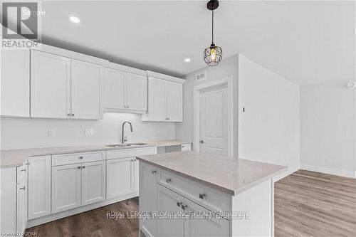 203 - 15 Arthur Street, Cramahe (Colborne), ON - Indoor Photo Showing Kitchen