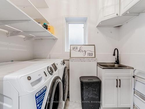 25 La Roche Ave Ave, Halton Hills, ON - Indoor Photo Showing Laundry Room