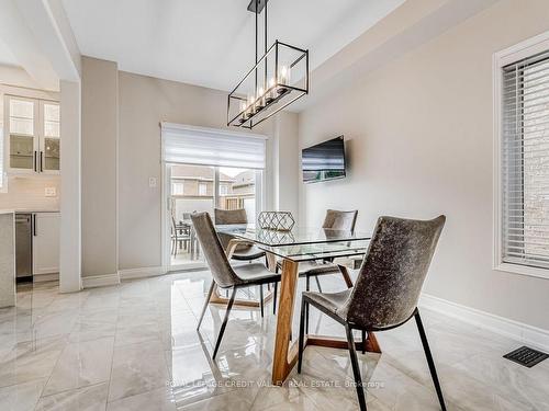 25 La Roche Ave Ave, Halton Hills, ON - Indoor Photo Showing Dining Room