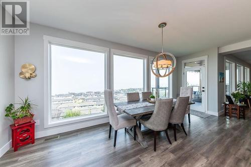 2170 Crosshill Drive, Kamloops, BC - Indoor Photo Showing Dining Room