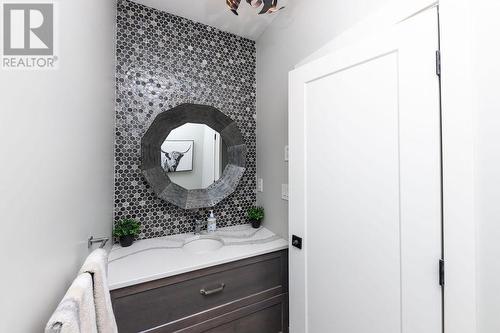 2170 Crosshill Drive, Kamloops, BC - Indoor Photo Showing Bathroom