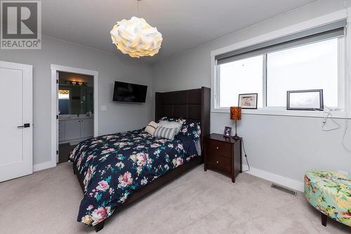 2170 Crosshill Drive, Kamloops, BC - Indoor Photo Showing Bedroom