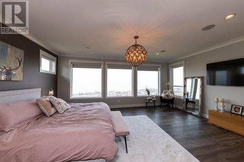 2170 Crosshill Drive, Kamloops, BC - Indoor Photo Showing Bedroom