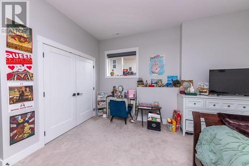 2170 Crosshill Drive, Kamloops, BC - Indoor Photo Showing Bedroom