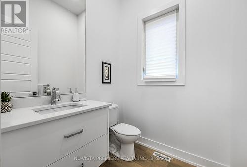 4055 Winterberry Drive, London, ON - Indoor Photo Showing Bathroom