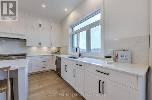 4055 Winterberry Drive, London, ON - Indoor Photo Showing Kitchen With Double Sink With Upgraded Kitchen