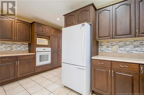 21 Richard Avenue, Bouctouche, NB - Indoor Photo Showing Kitchen