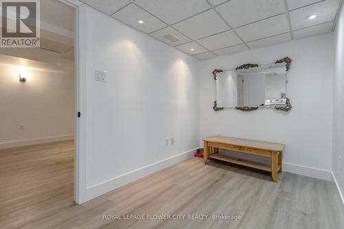 452 Exmouth Circle, London, ON - Indoor Photo Showing Other Room