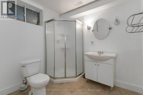 452 Exmouth Circle, London, ON - Indoor Photo Showing Bathroom