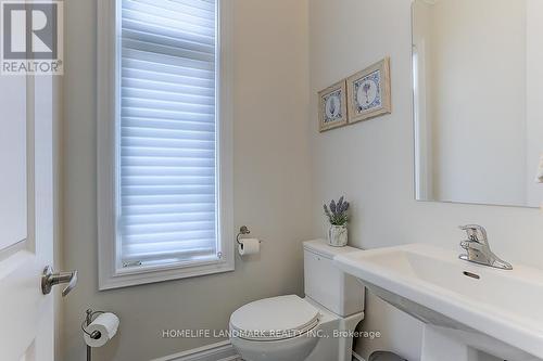 1301 Felicity Gardens, Oakville, ON - Indoor Photo Showing Bathroom