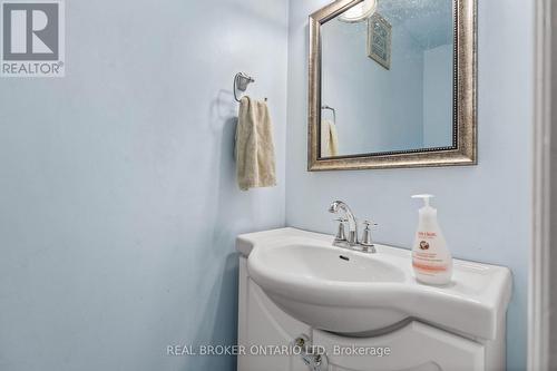 4 - 131 Bonaventure Drive, London, ON - Indoor Photo Showing Bathroom