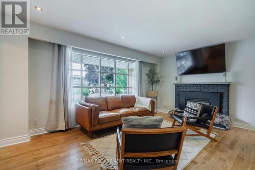 858 Fernhill Boulevard N, Oshawa, ON - Indoor Photo Showing Living Room With Fireplace