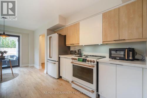 858 Fernhill Boulevard N, Oshawa (Northglen), ON - Indoor Photo Showing Kitchen