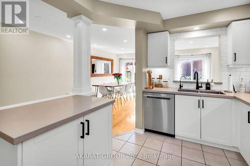 2070 Glenhampton Road, Oakville (West Oak Trails), ON - Indoor Photo Showing Kitchen With Double Sink