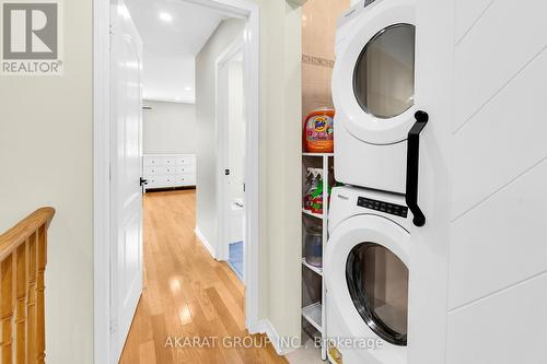 2070 Glenhampton Road, Oakville (West Oak Trails), ON - Indoor Photo Showing Laundry Room