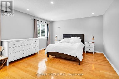 2070 Glenhampton Road, Oakville (West Oak Trails), ON - Indoor Photo Showing Bedroom