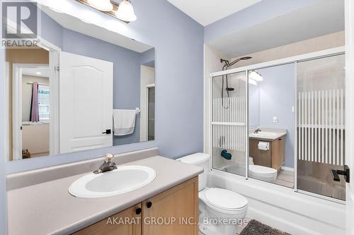 2070 Glenhampton Road, Oakville (West Oak Trails), ON - Indoor Photo Showing Bathroom